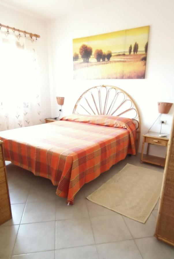Tanca Della Torre Trilocale Vista Mare Apartamento Isola Rossa Exterior foto